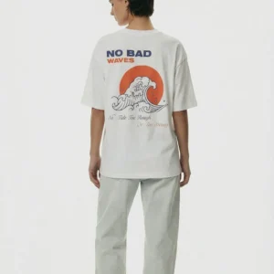 NO BAD WAVES BOXY FIT OVERSIZED TSHIRT